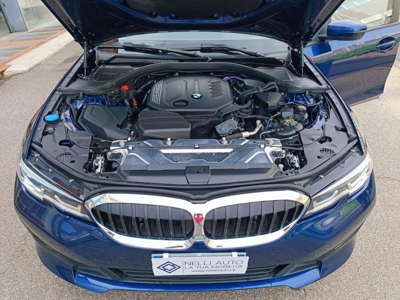 BMW 320 d 48V Touring Business Advantage - 23