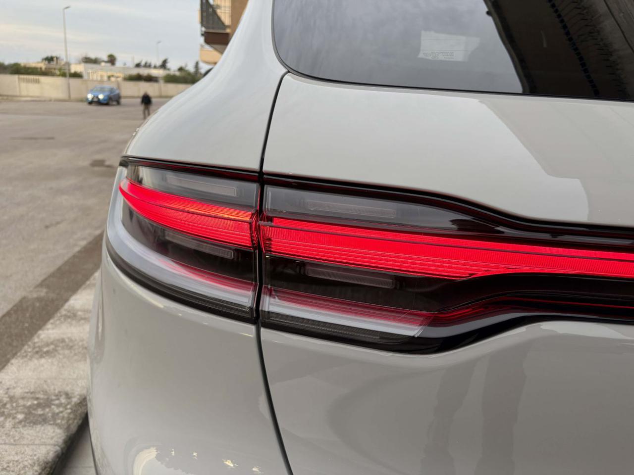 PORSCHE Macan 2.0 TETTO APR/PAN-CERCHI DA 21 - 37