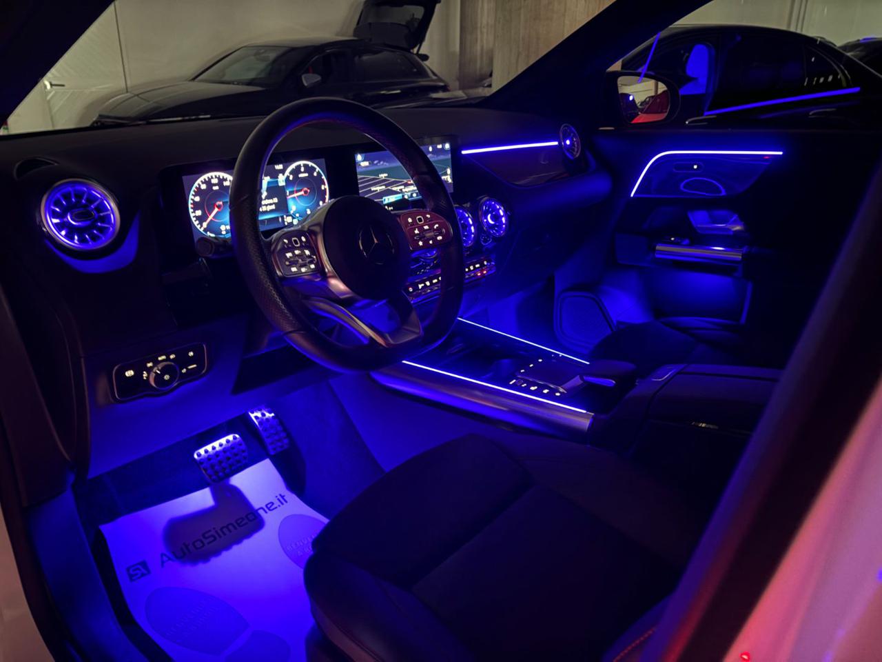 MERCEDES-BENZ GLA 200 d Automatic Premium Amg TETTO-PACK NIGHT - 19