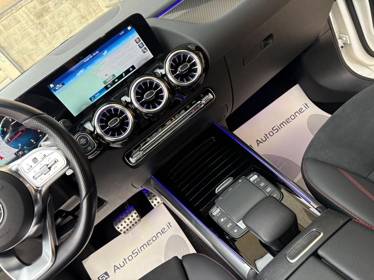 MERCEDES-BENZ GLA 200 d Automatic Premium Amg TETTO-PACK NIGHT - 45