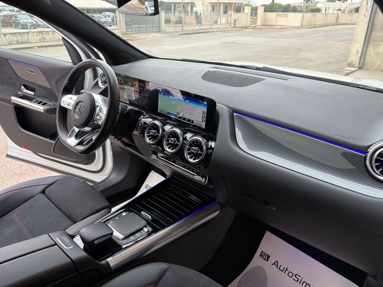 MERCEDES-BENZ GLA 200 d Automatic Premium Amg TETTO-PACK NIGHT - 16