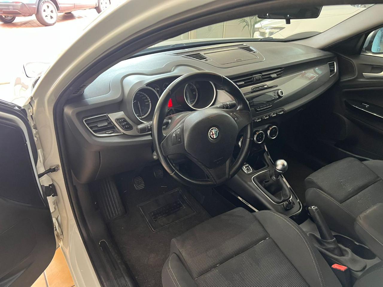 ALFA ROMEO Giulietta 2.0 JTDm-2 170 CV Distinctive - 13