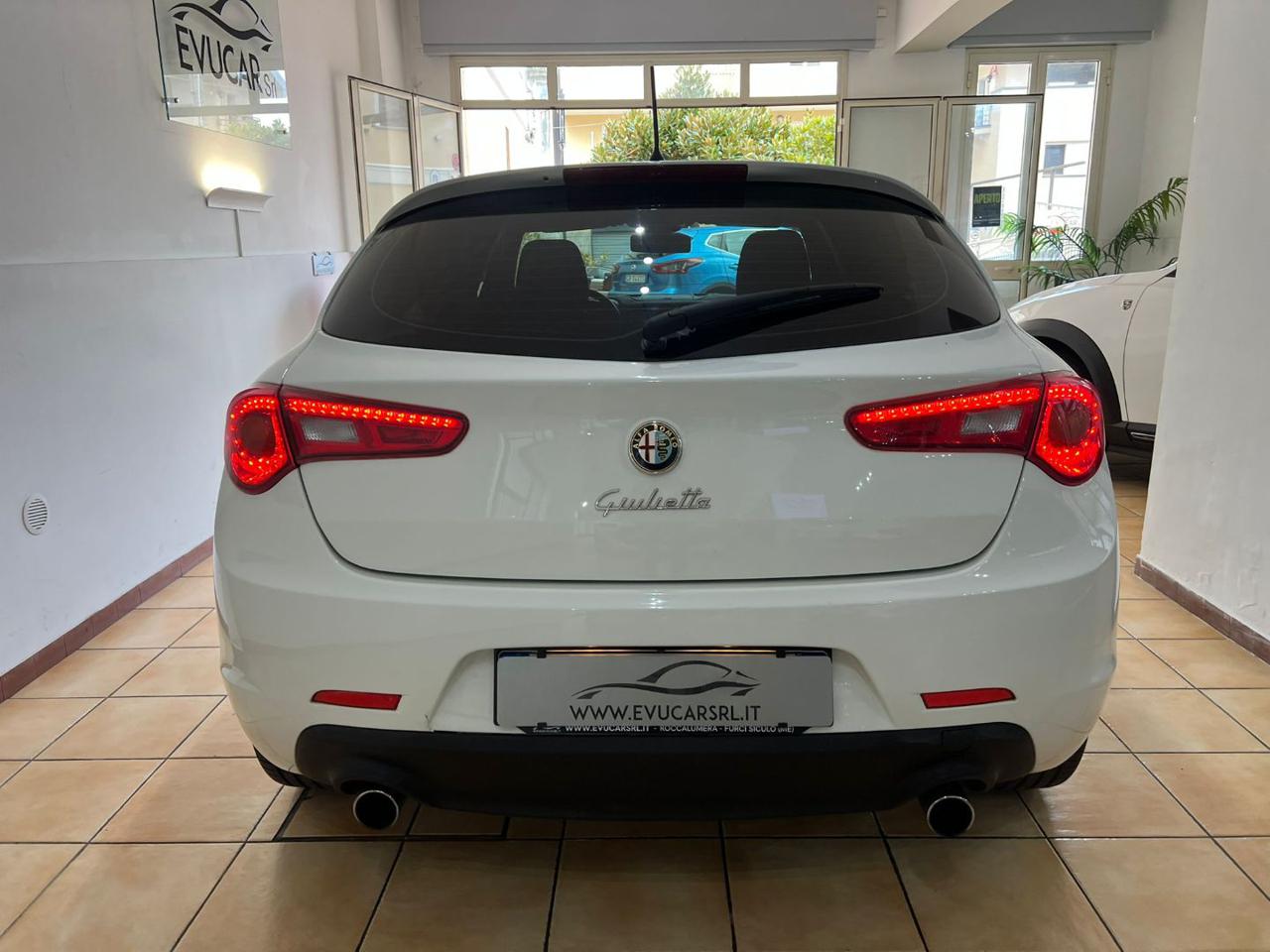 ALFA ROMEO Giulietta 2.0 JTDm-2 170 CV Distinctive - 16