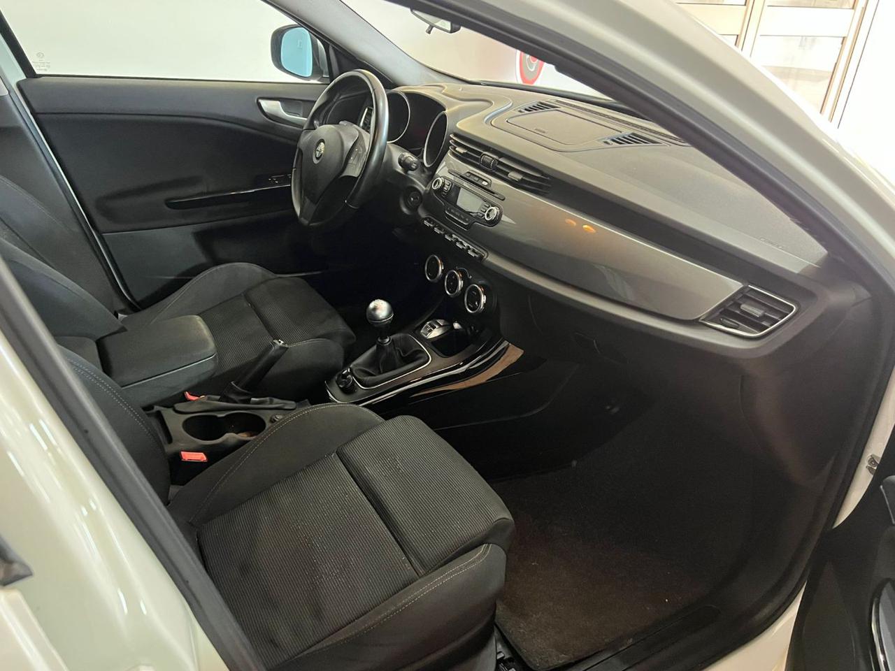 ALFA ROMEO Giulietta 2.0 JTDm-2 170 CV Distinctive - 20