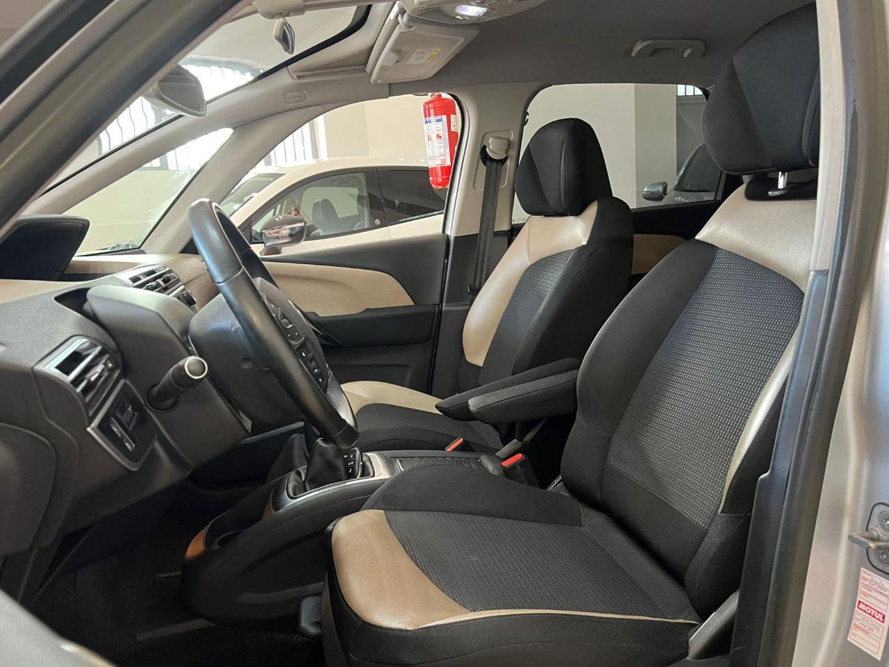 CITROEN C4 Picasso 1.6 e-HDi 115 ETG6 Exclusive - 31