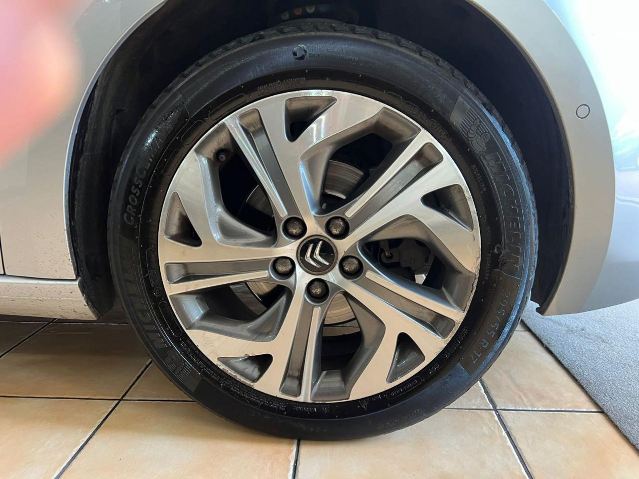 CITROEN C4 Picasso 1.6 e-HDi 115 ETG6 Exclusive - 9