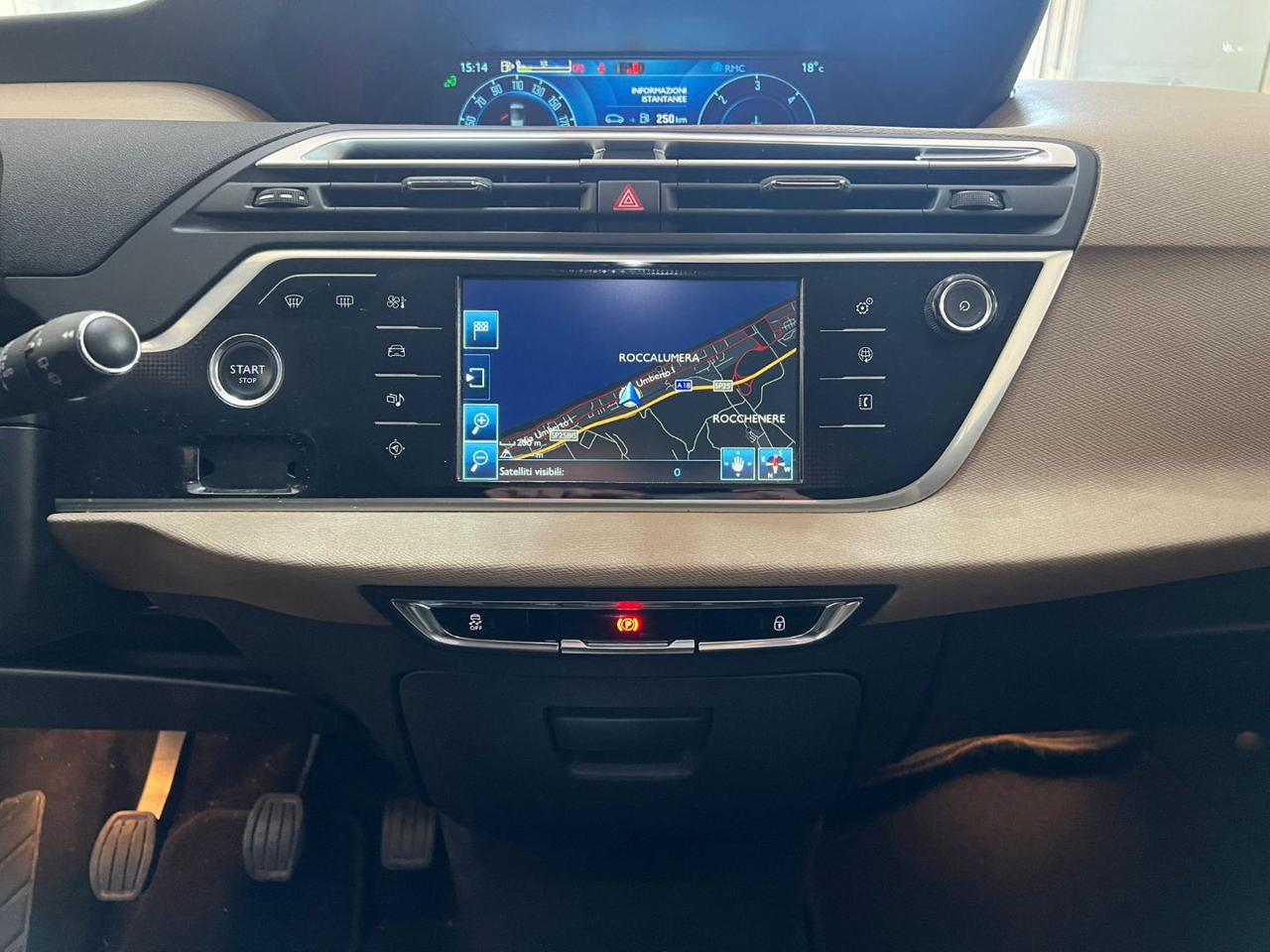 CITROEN C4 Picasso 1.6 e-HDi 115 ETG6 Exclusive - 26