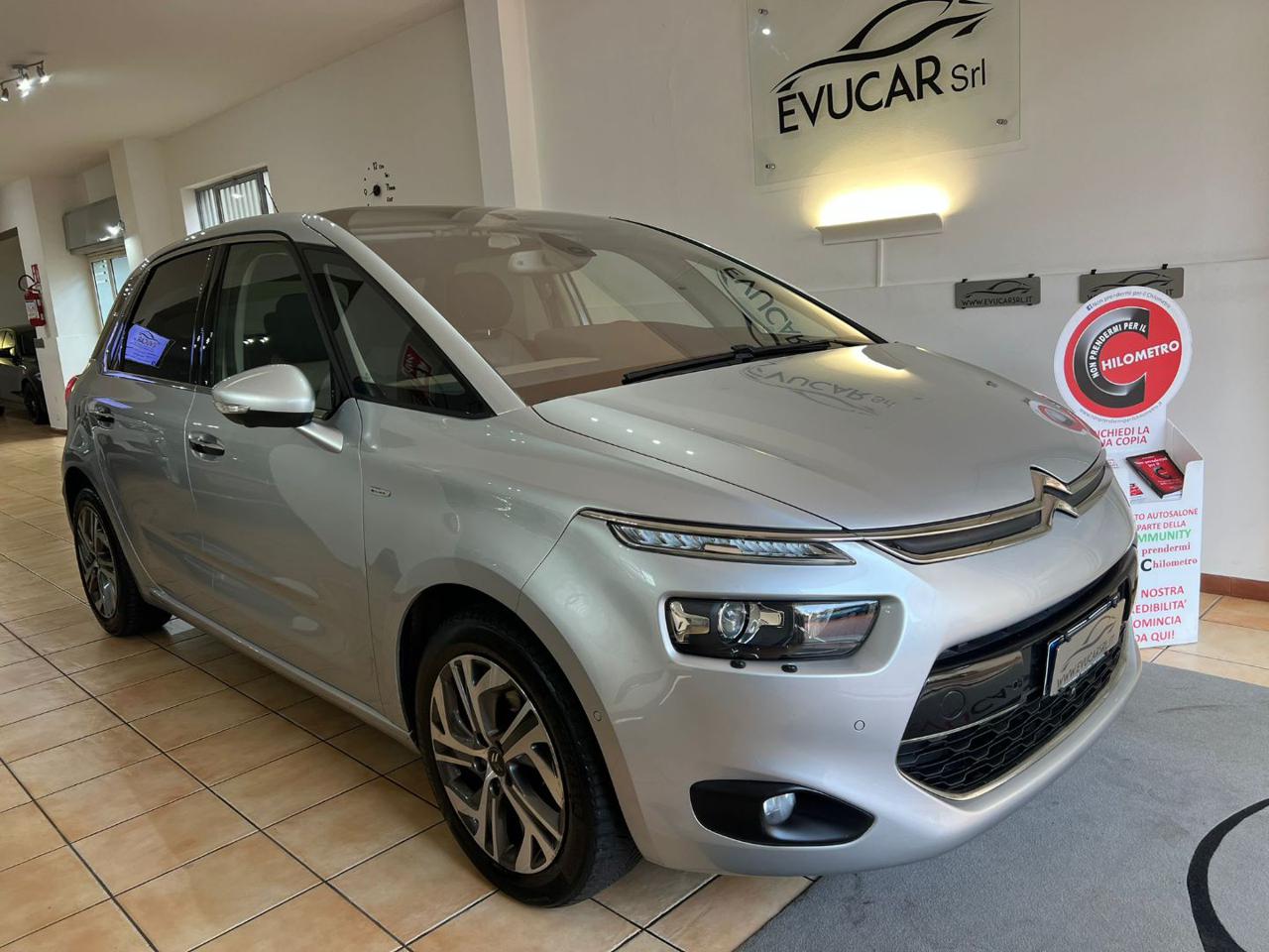 CITROEN C4 Picasso 1.6 e-HDi 115 ETG6 Exclusive - 3