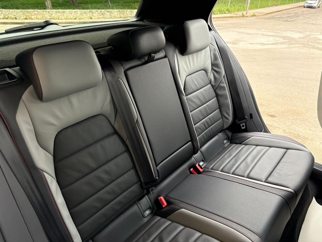 VOLKSWAGEN Golf GTI 2.0 TSI DSG TETTO-LED-PELLE-CERCHI 19. - 17