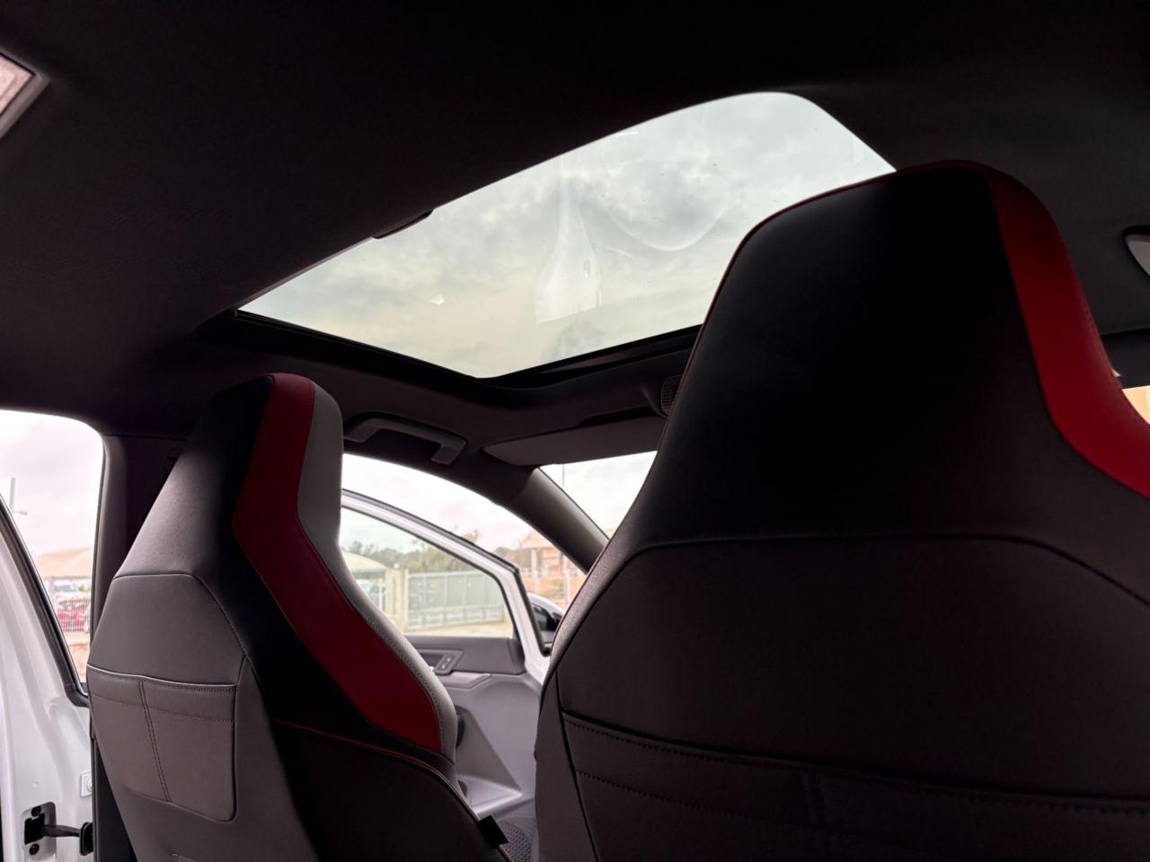 VOLKSWAGEN Golf GTI 2.0 TSI DSG TETTO-LED-PELLE-CERCHI 19. - 24