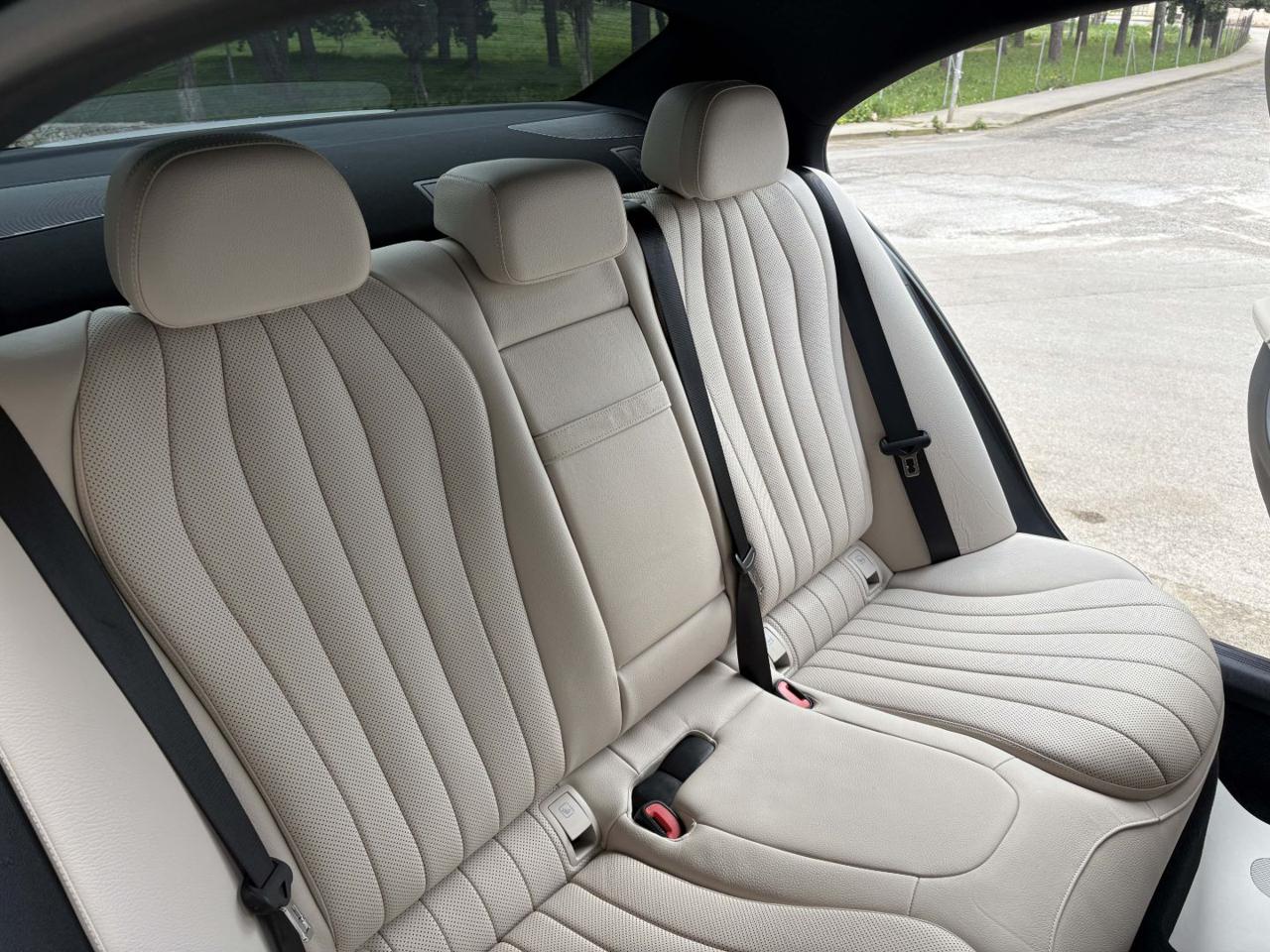 MERCEDES-BENZ E 300 de hybrid EQ 4Matic AMG Line Premium. - 12