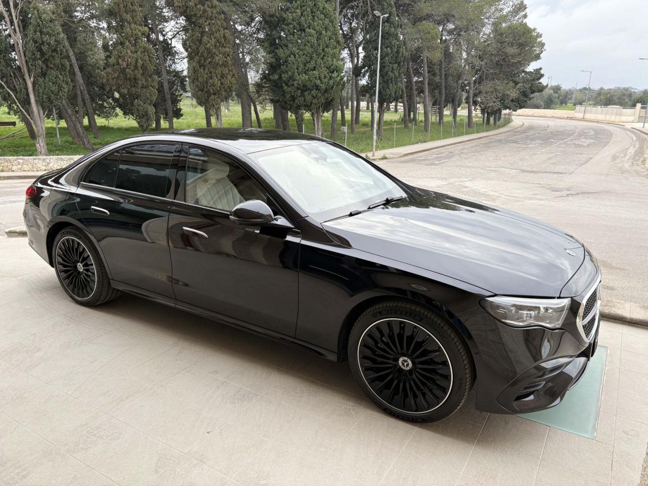 MERCEDES-BENZ E 300 de hybrid EQ 4Matic AMG Line Premium. - 3