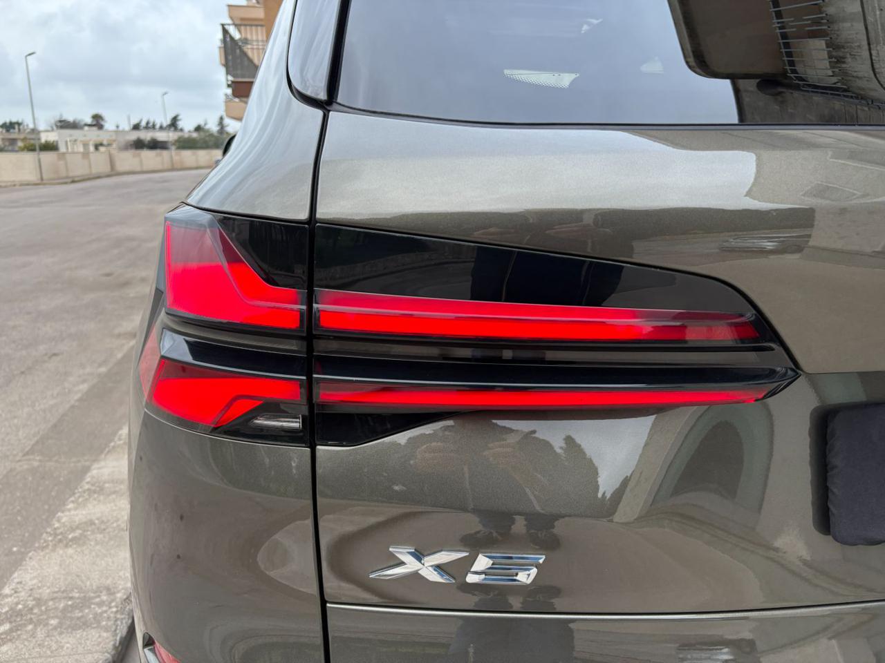 BMW X5 xDrive30d 48V Msport Pro con soli 3563 km. - 77