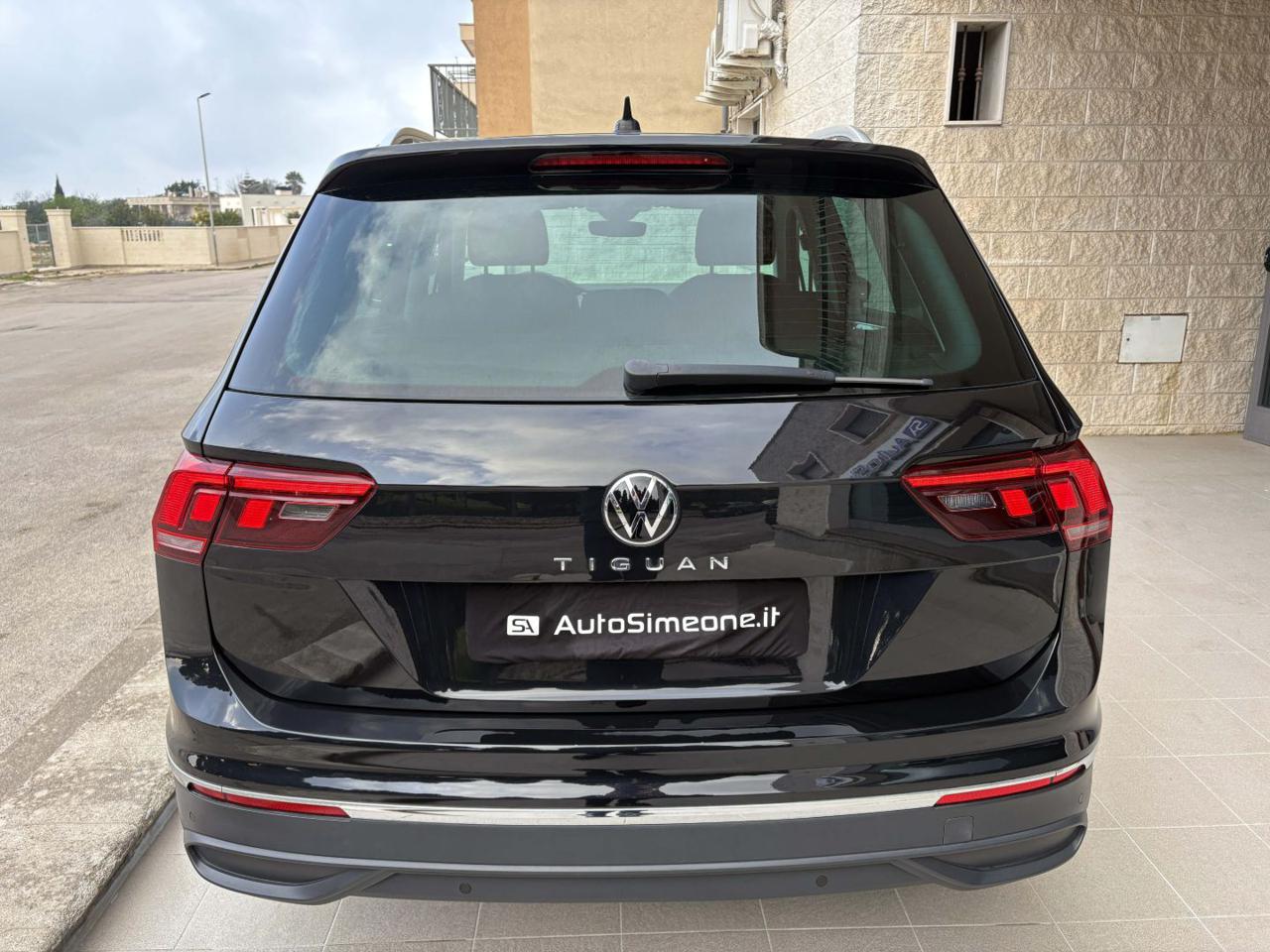 VOLKSWAGEN Tiguan 2.0 TDI 150 CV SCR DSG Life - 6