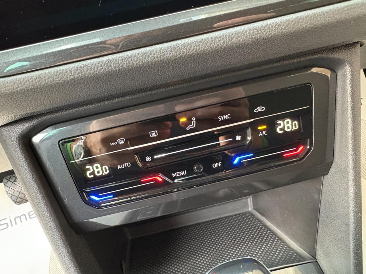 VOLKSWAGEN Tiguan 2.0 TDI 150 CV SCR DSG Life - 20