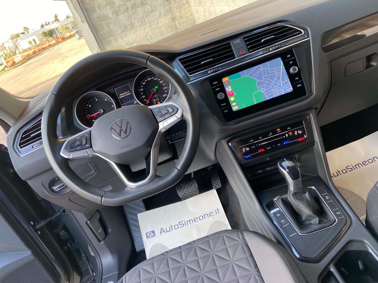 VOLKSWAGEN Tiguan 2.0 TDI 150 CV SCR DSG Life - 17