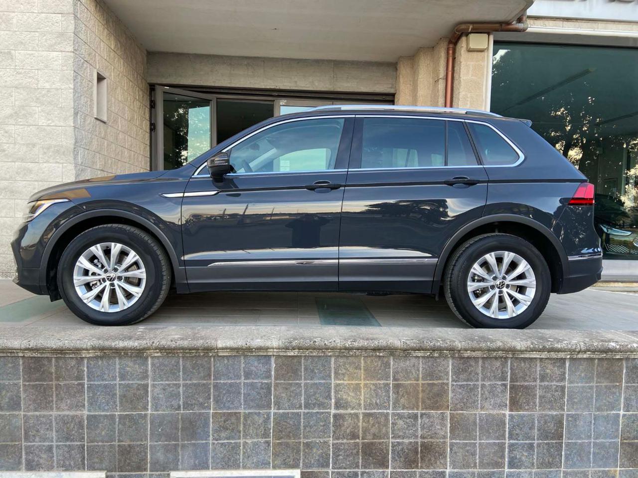 VOLKSWAGEN Tiguan 2.0 TDI 150 CV SCR DSG Life - 8