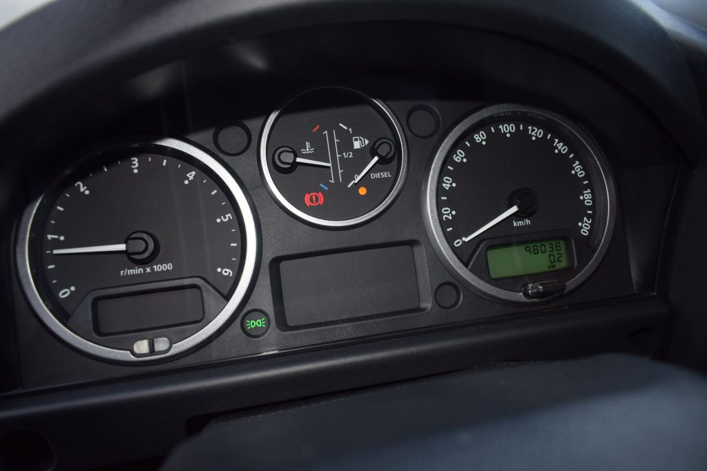 LAND ROVER Defender Defender 110 2.4 TD4 Station Wagon - 11