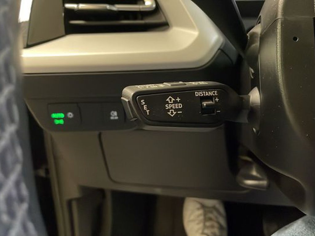 AUDI Q4 e-tron 40 business advanced - 16