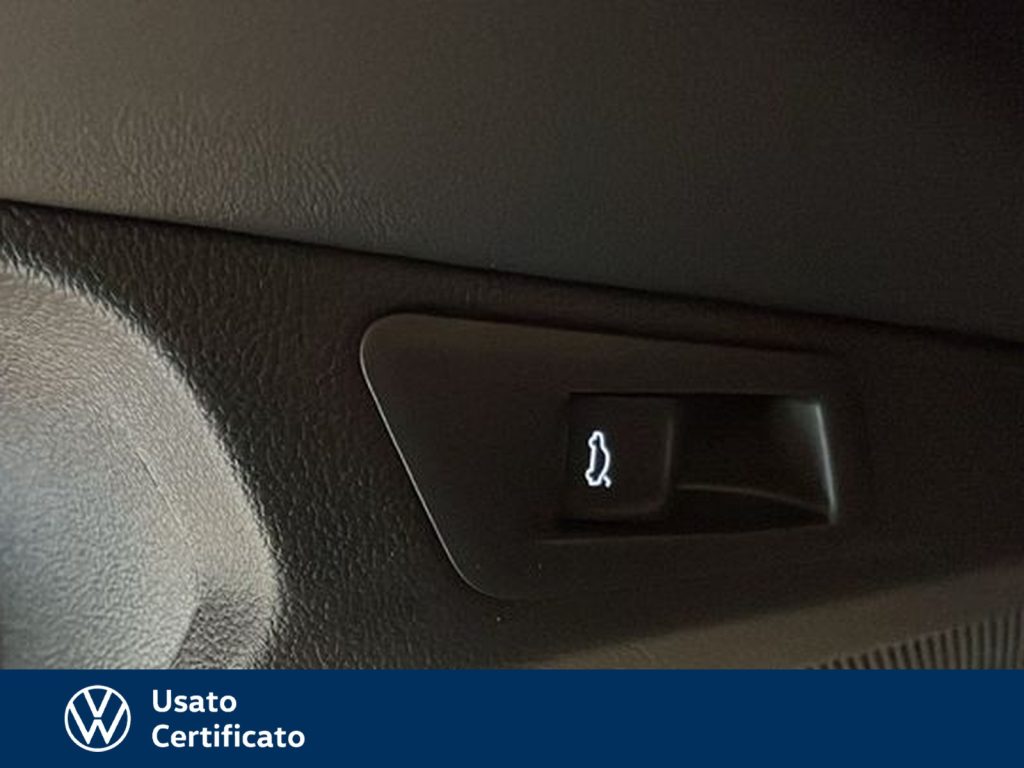 VOLKSWAGEN T-Roc 1.5 tsi r-line - 16