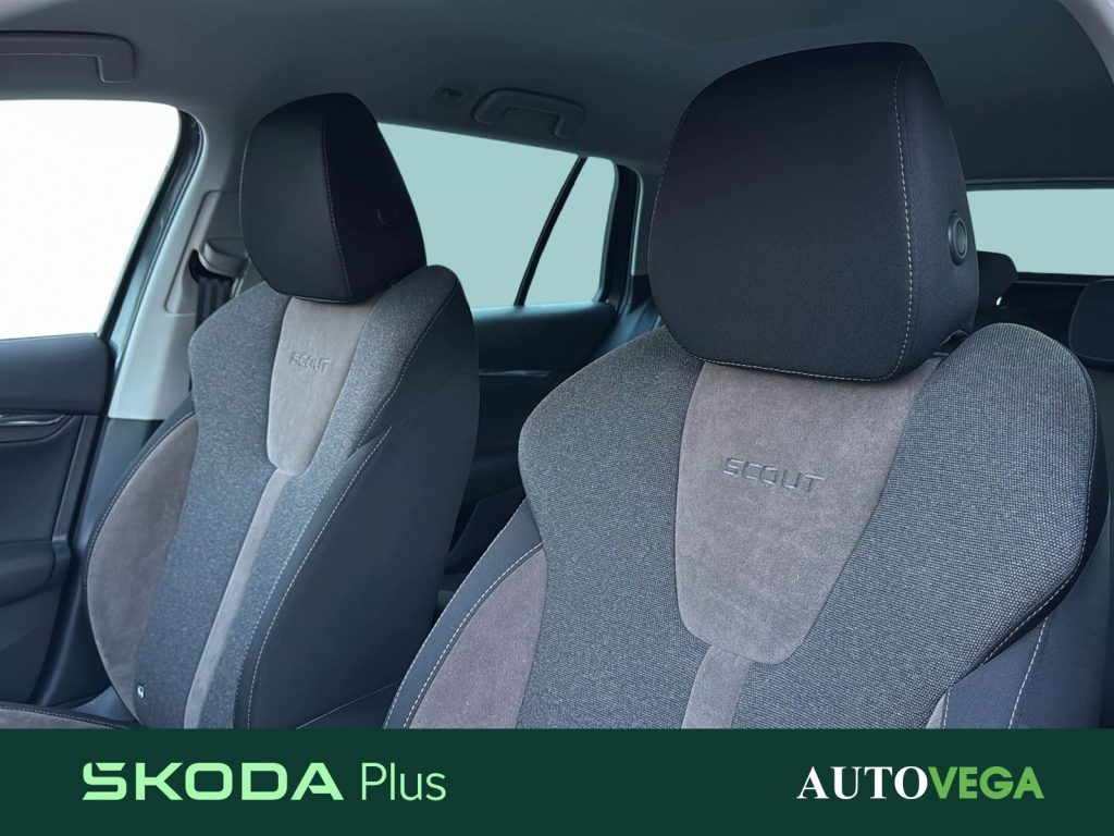 SKODA Octavia wagon 2.0 tdi evo scout 4x4 150cv dsg - 9