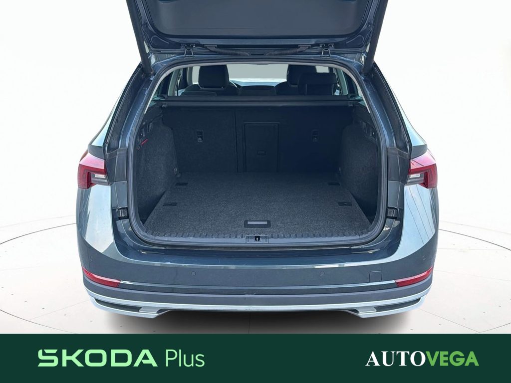 SKODA Octavia wagon 2.0 tdi evo scout 4x4 150cv dsg - 11