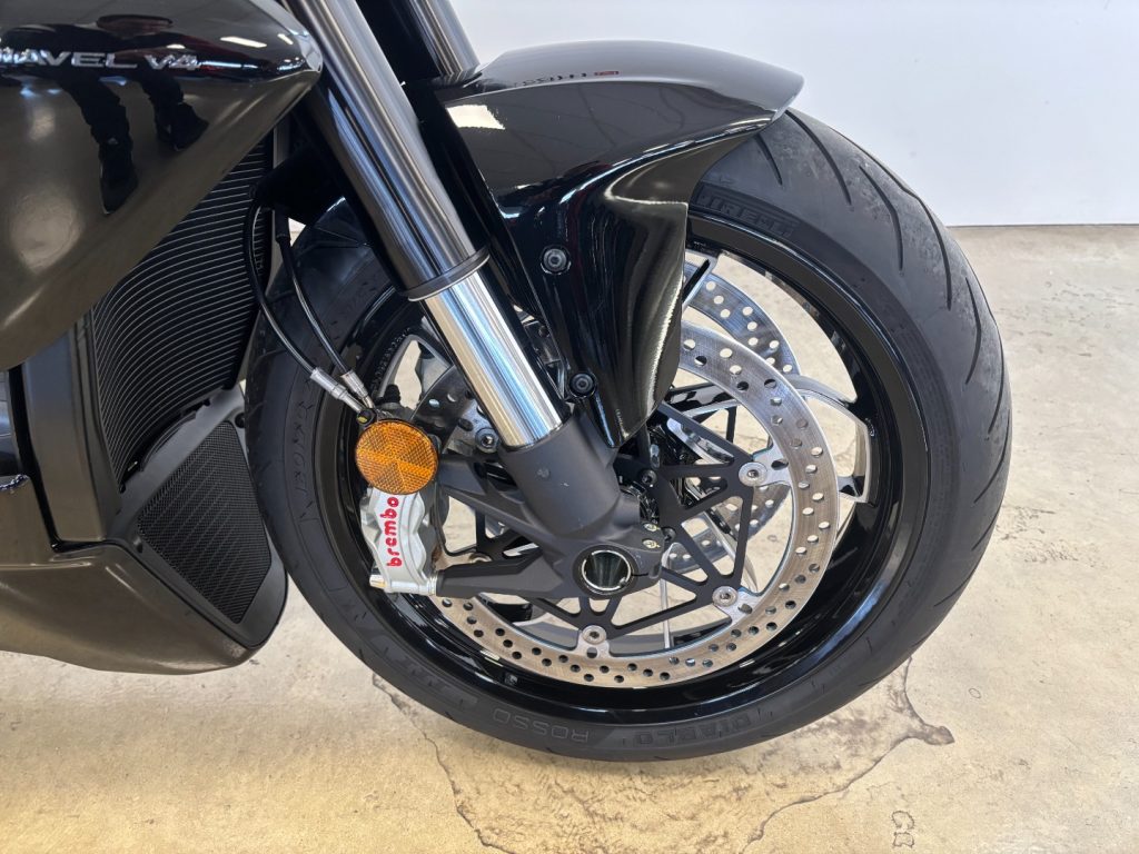 DUCATI Diavel V4 BLACK - 6