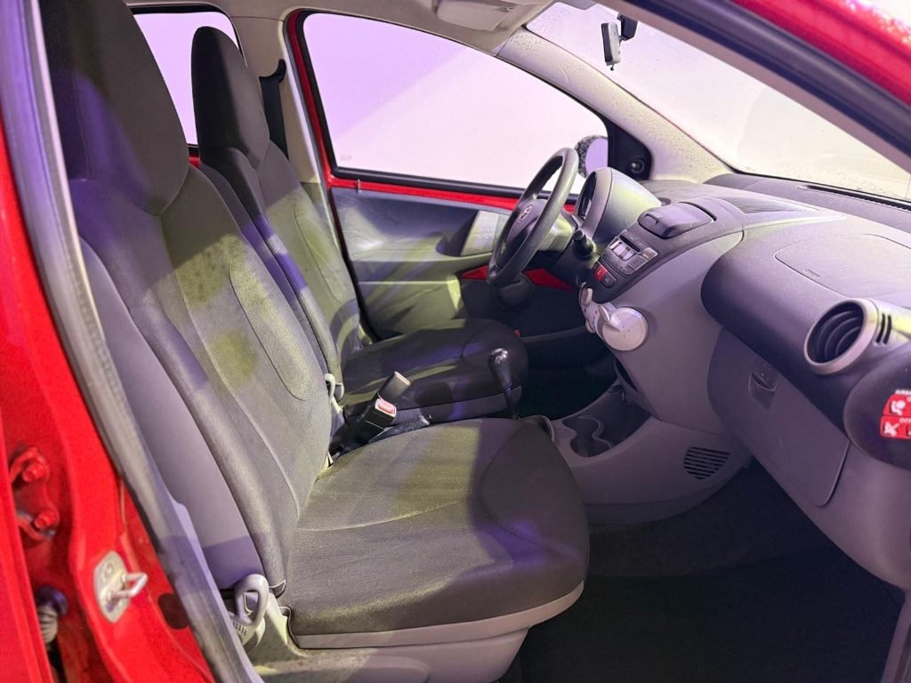 TOYOTA Aygo 1.0. 12V VVT-i 5 porte Deep Ocean Connect - 6