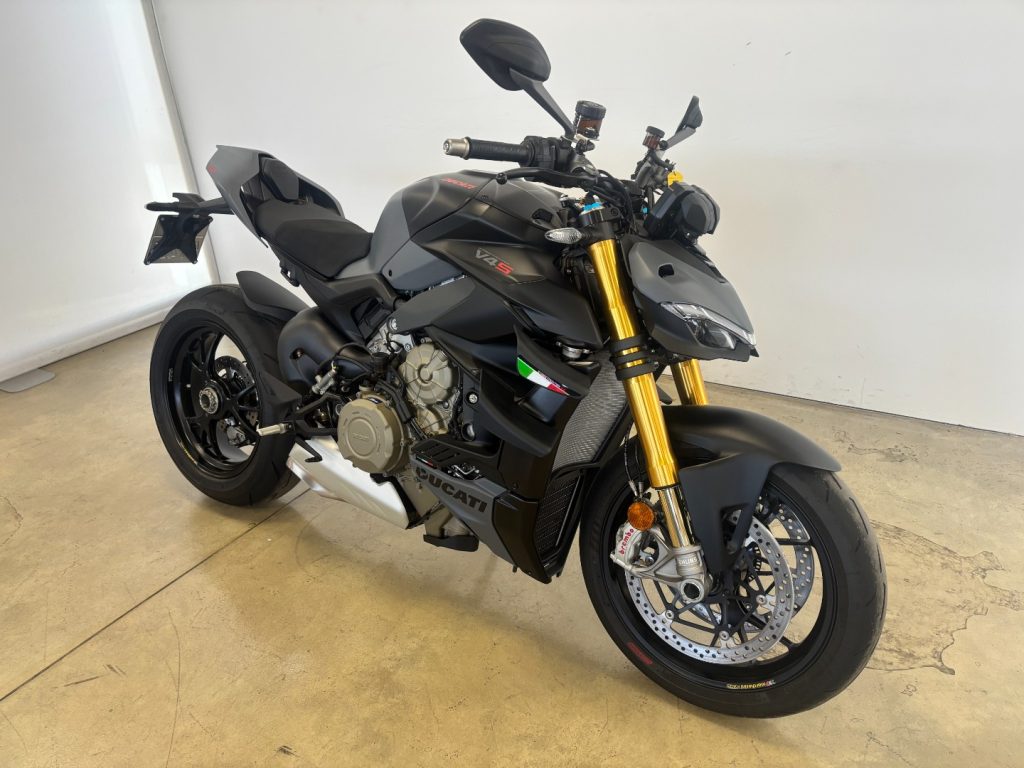 DUCATI Streetfighter V4 S GREY - 3