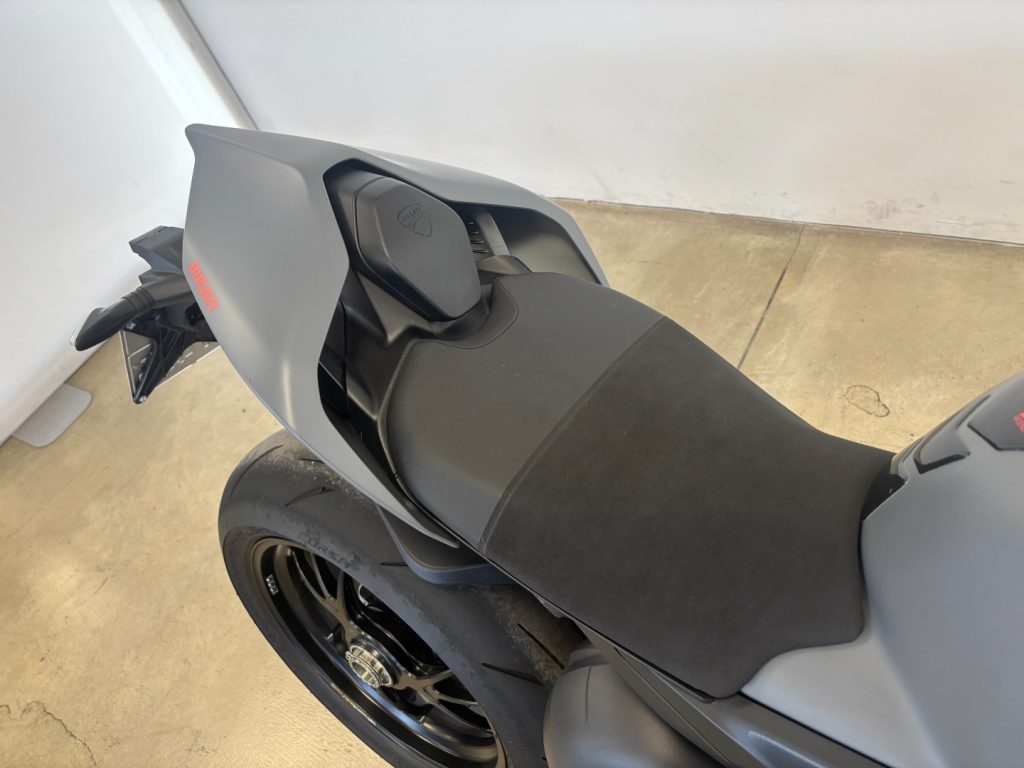 DUCATI Streetfighter V4 S GREY - 9