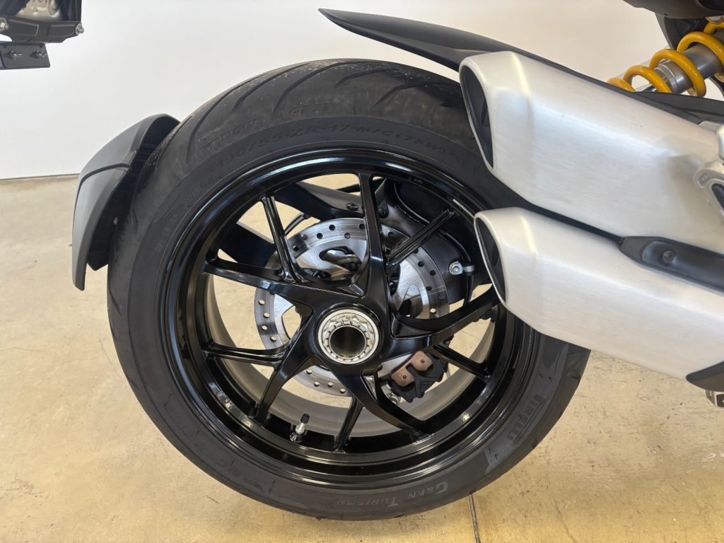 DUCATI Multistrada 950 V2 RED - 7