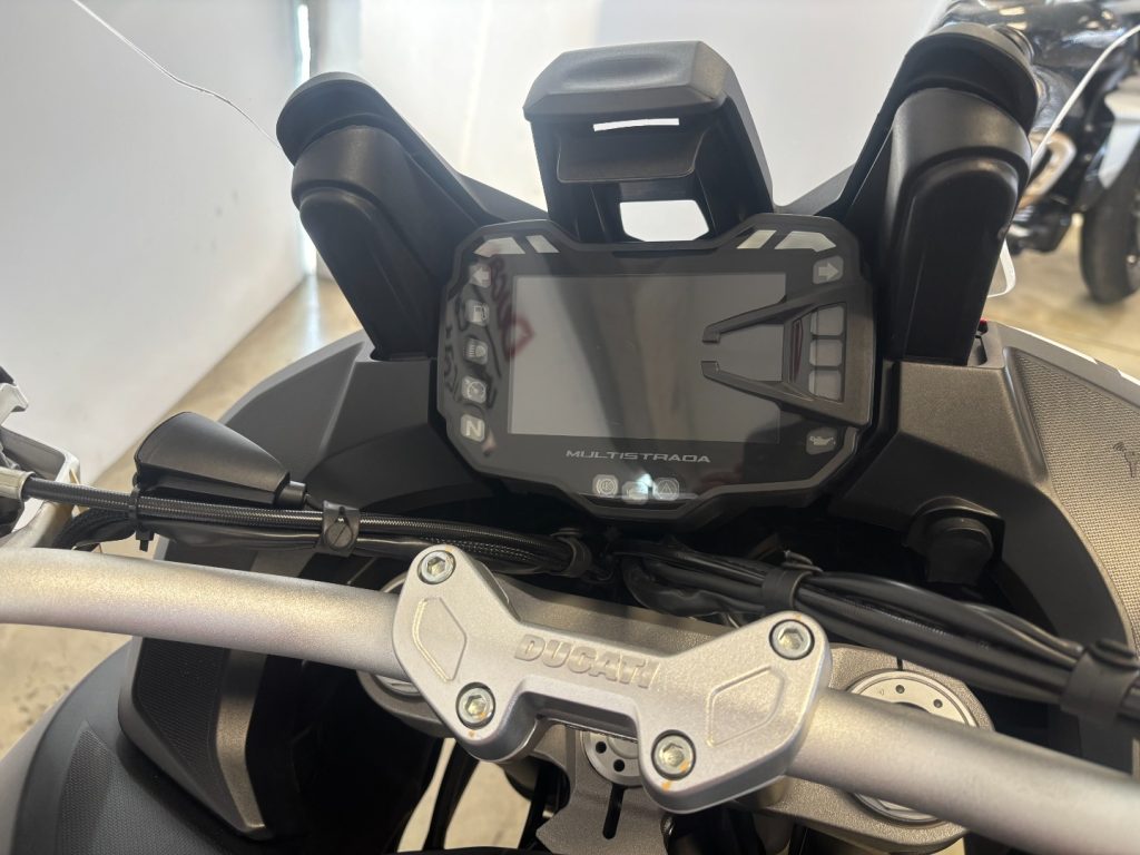 DUCATI Multistrada 950 V2 RED - 10