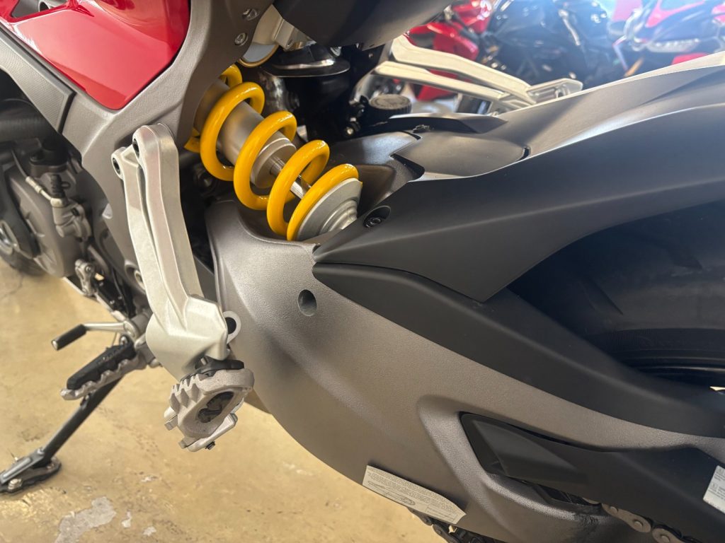 DUCATI Multistrada 950 V2 RED - 13