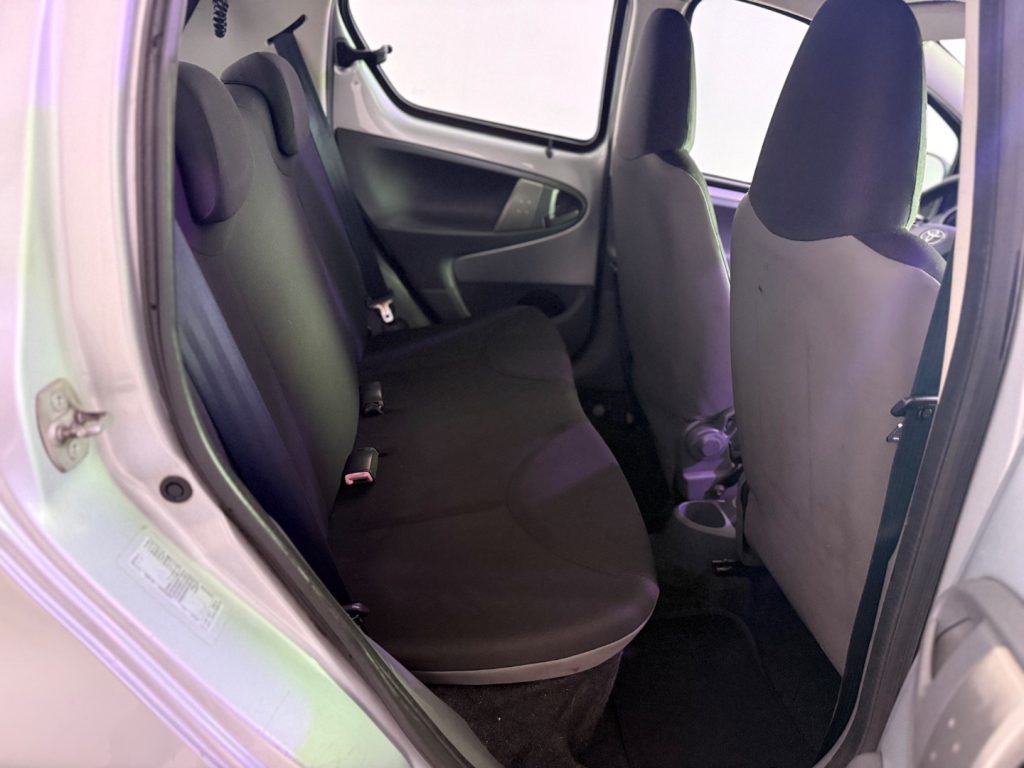 TOYOTA Aygo 1.0 12V VVT-i 5 porte - 13