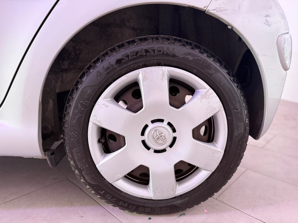 TOYOTA Aygo 1.0 12V VVT-i 5 porte - 16