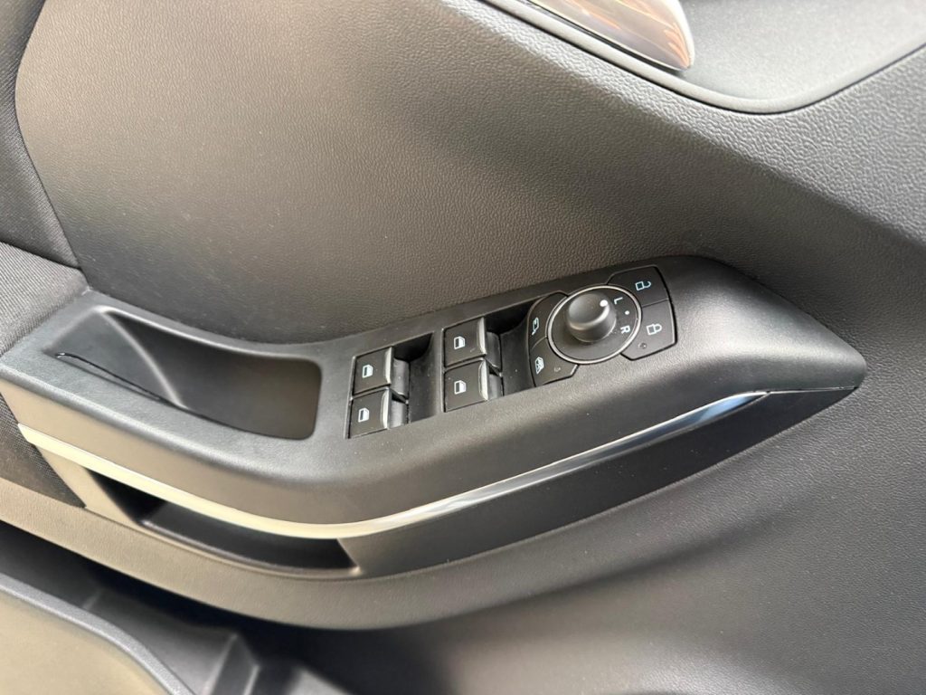 FORD Puma 1.0 EcoBoost Hybrid 125 CV S&S ST-Line - 23