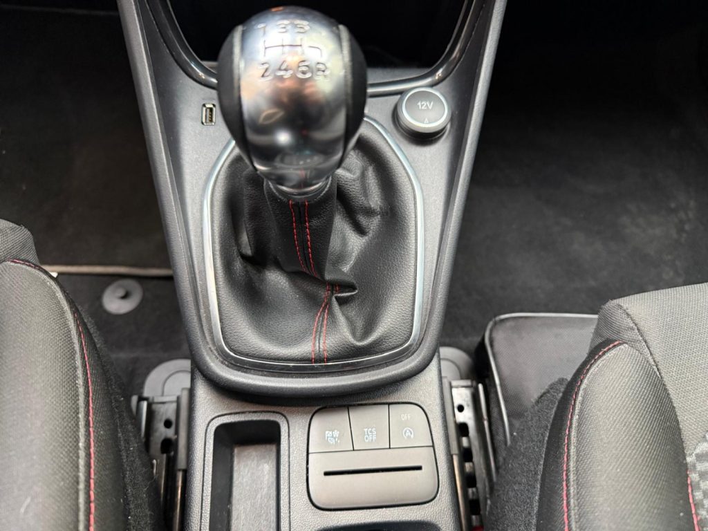 FORD Puma 1.0 EcoBoost Hybrid 125 CV S&S ST-Line - 21