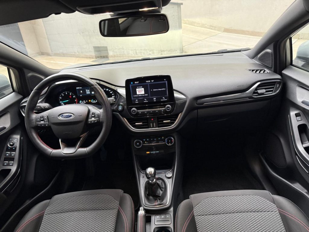 FORD Puma 1.0 EcoBoost Hybrid 125 CV S&S ST-Line - 14