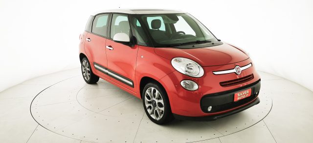 FIAT 500L Rosso pastello