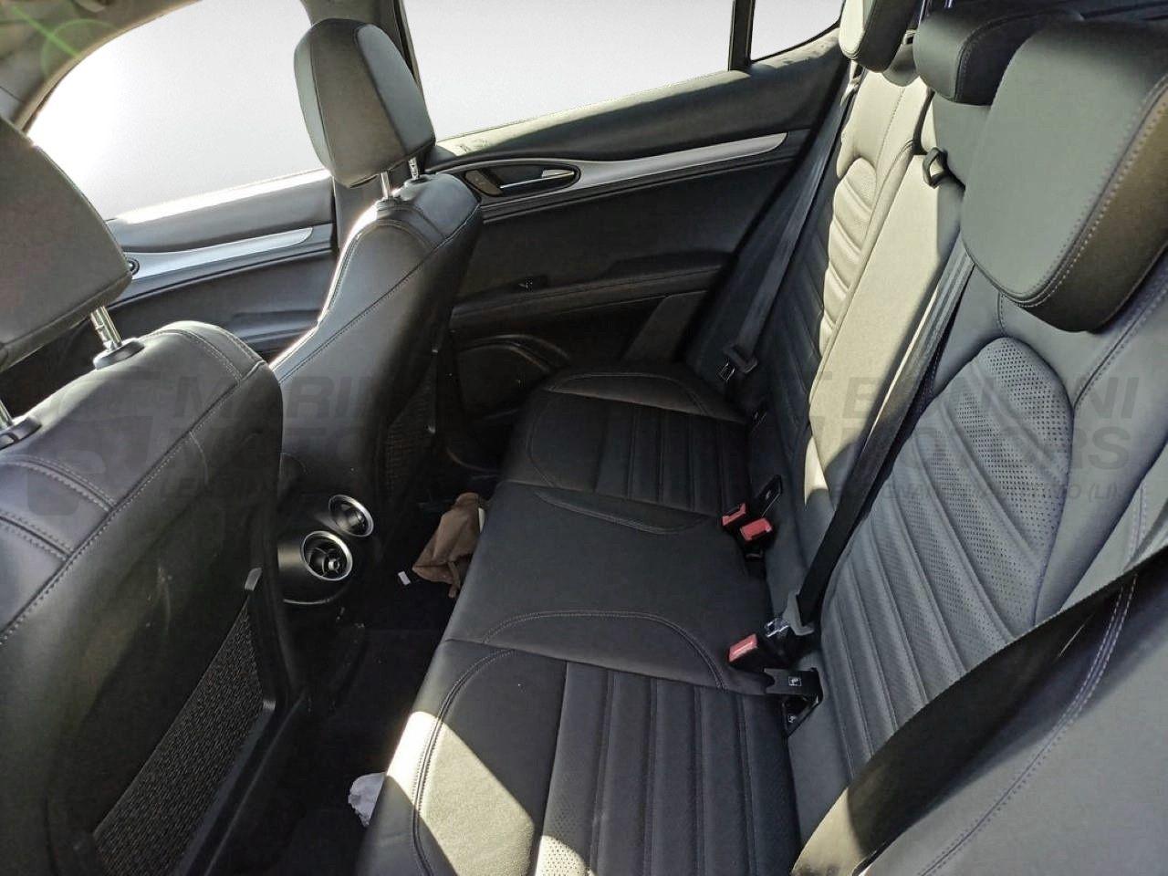 ALFA ROMEO Stelvio 2.2 TURBODIESEL 210 CV AT8 Q4 VELOCE - 12