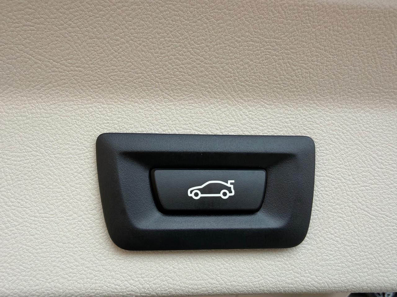 BMW X3 sDrive18d 48V xLine (TETTO) - 9