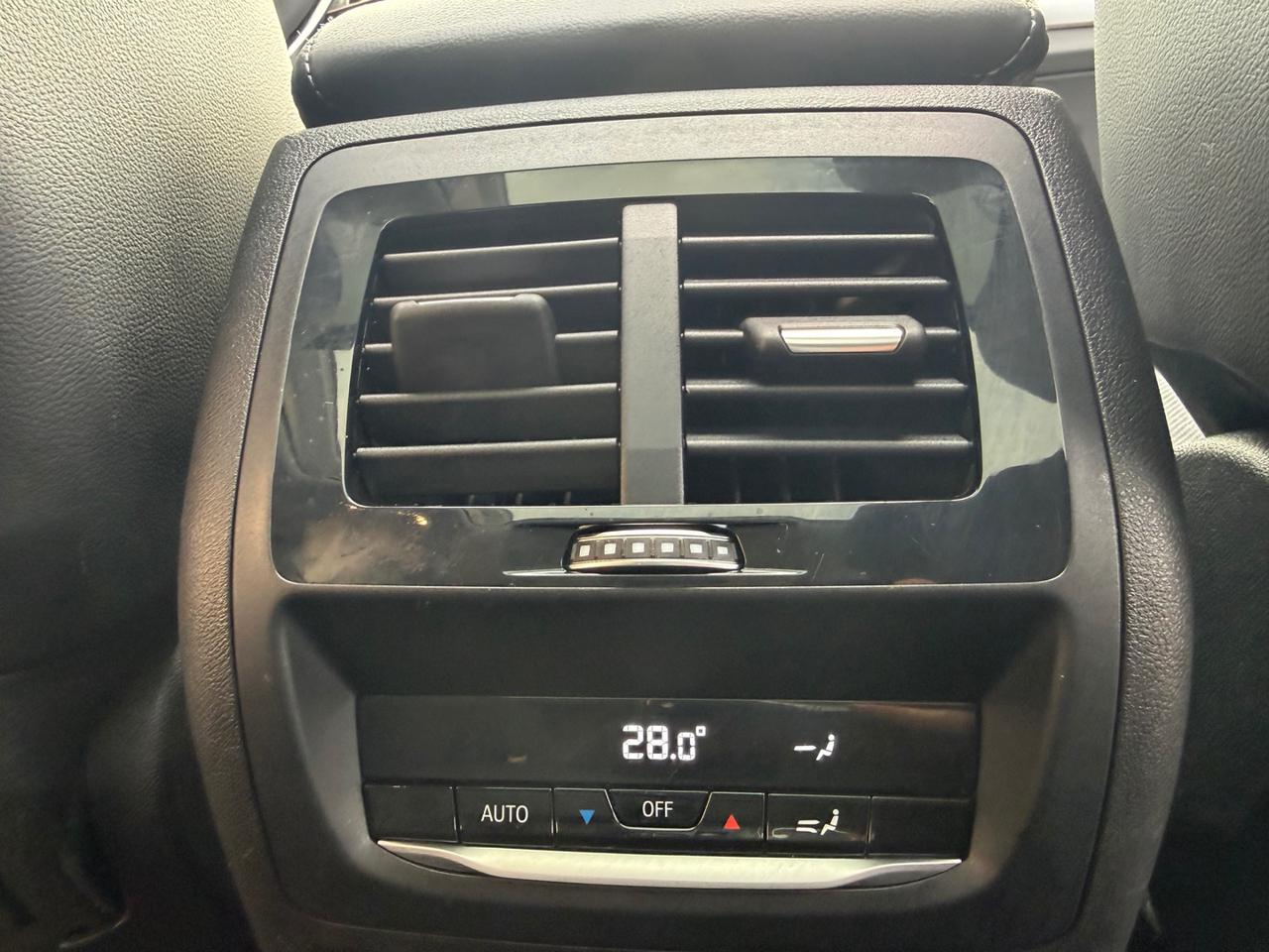 BMW X3 sDrive18d 48V xLine (TETTO) - 11