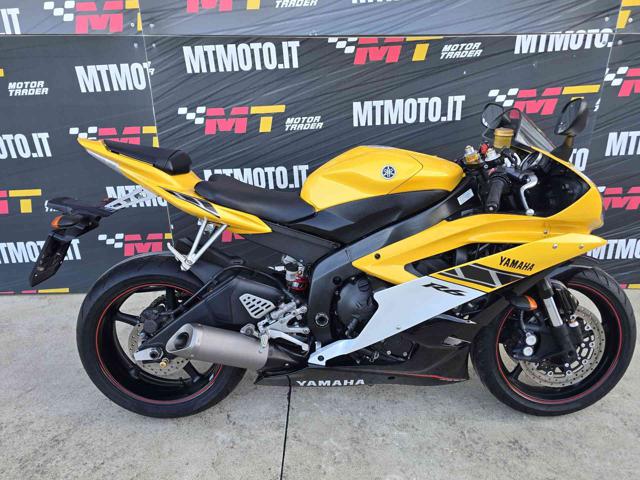 YAMAHA YZF R6 Giallo metallizzato