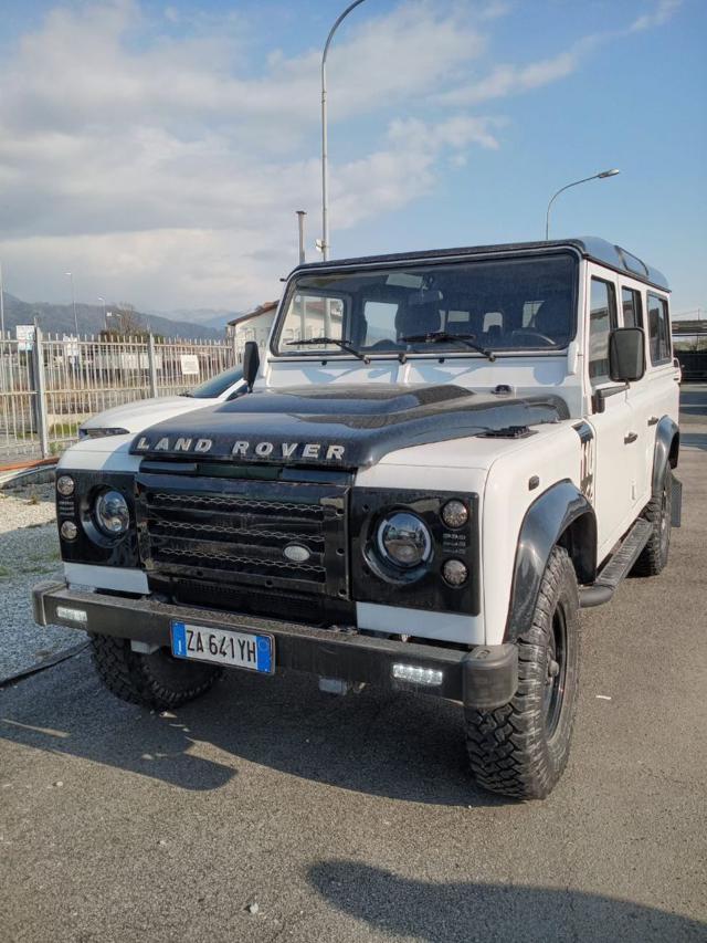LAND ROVER Defender Bianco pastello