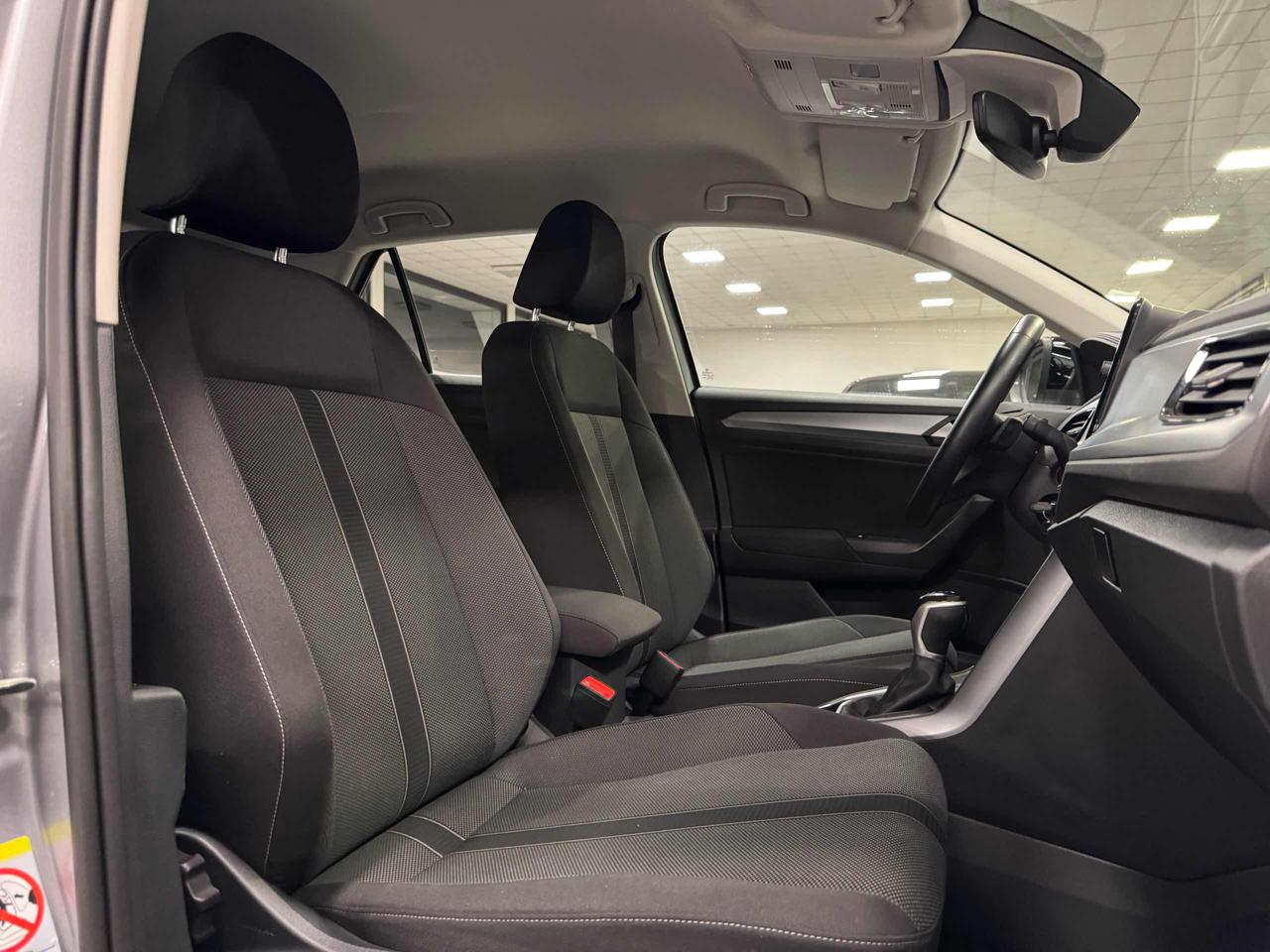 VOLKSWAGEN T-Roc 1.5 TSI ACT DSG Life - 17