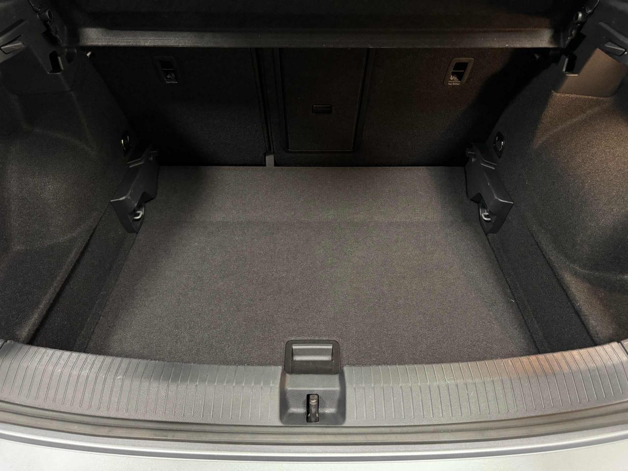 VOLKSWAGEN T-Roc 1.5 TSI ACT DSG Life - 19