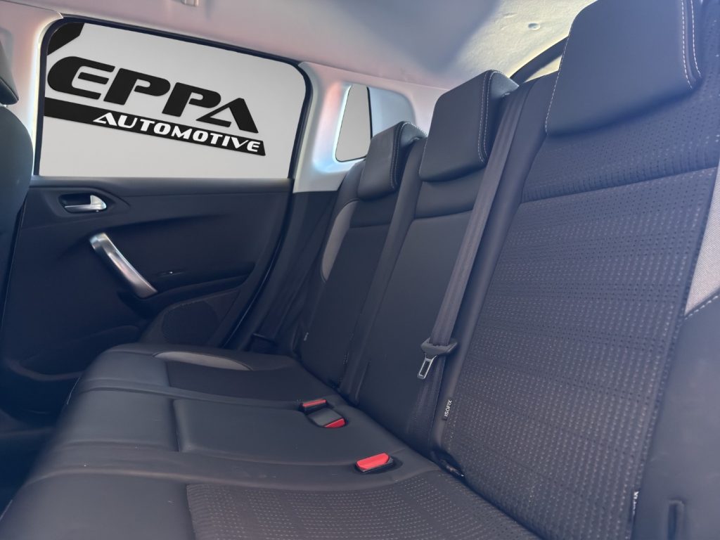 PEUGEOT 2008 1° serie BlueHDi 100 S&S Black Matt - 12