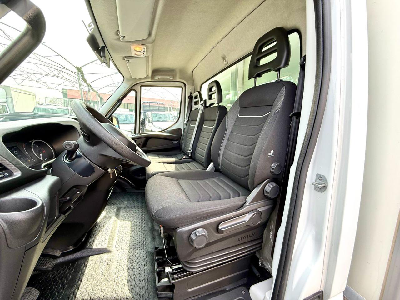 IVECO DAILY  35c180 - 10