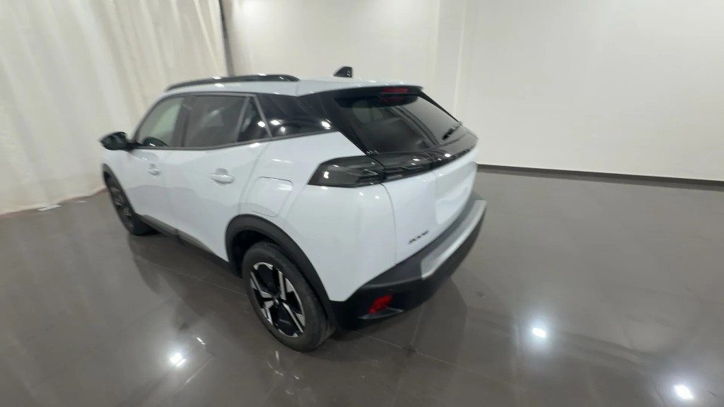 PEUGEOT 2008 PureTech 100 S&S Allure - 4