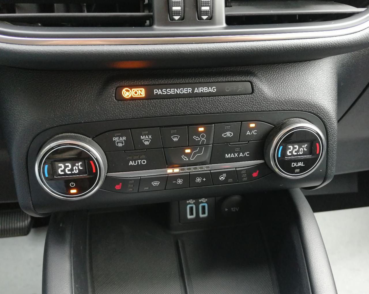 FORD Kuga 2.5 Plug In Hybrid 225 CV CVT 2WD Vignale - 25